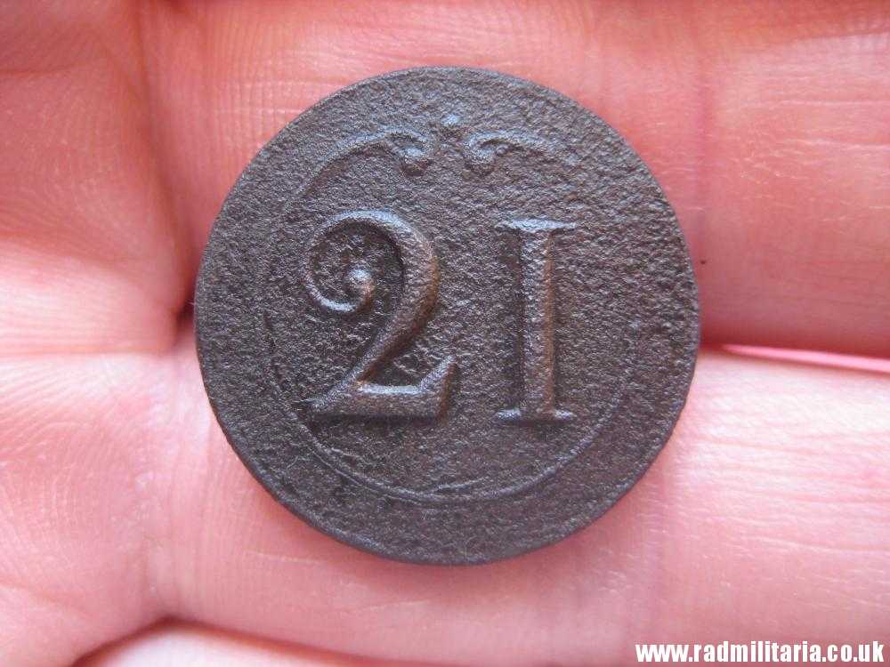 & original large size NAPOLEONIC 21st Infantry Regiment BUTTON with number - metal detecting find. FRANCE pre 1815