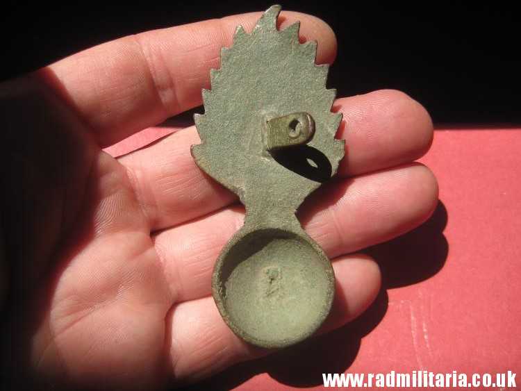 & original FLAMING GRENADE ammunition pouch METAL BADGE, Napoleonic Wars. - Image 4