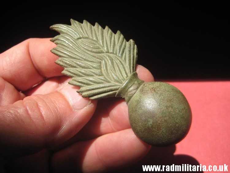 & original FLAMING GRENADE ammunition pouch METAL BADGE, Napoleonic Wars. - Image 6