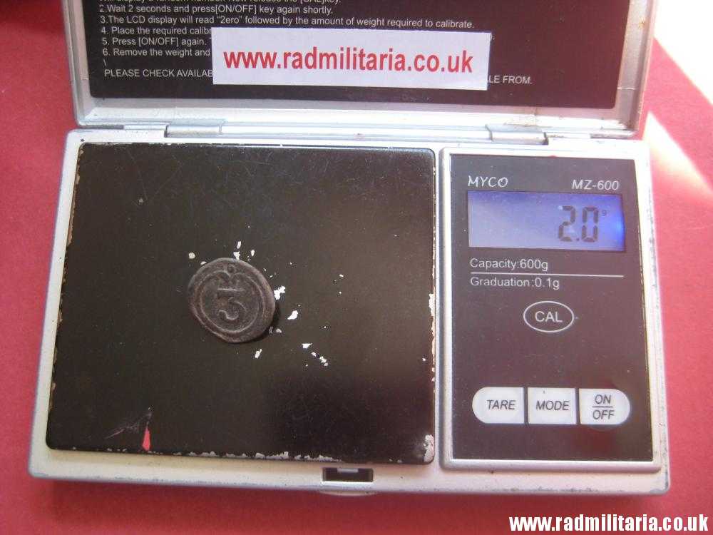 & original small size NAPOLEONIC 3rd Infantry Regiment BUTTON with number - metal detecting find. FRANCE pre 1815 - Image 9