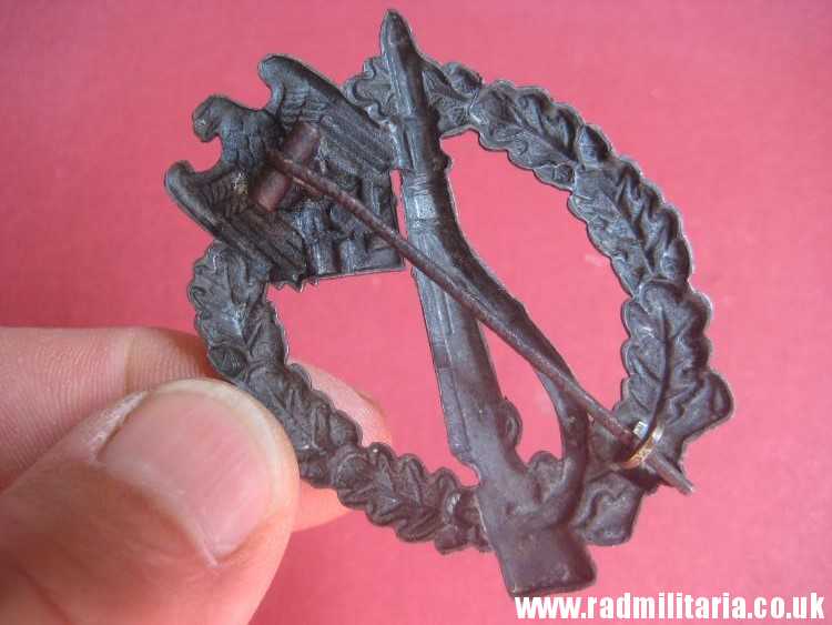 & original WW2 German INFANTRY ASSAULT BADGE rare pattern ZINC. - Image 5