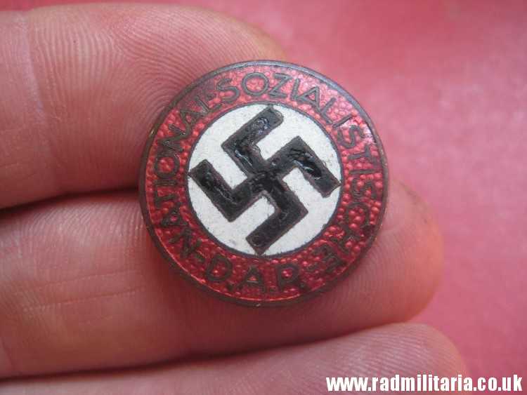 & WW2 GERMAN NSDAP membership ENAMEL BADGE maker: RZM M1/78 metal detecting. - Image 5
