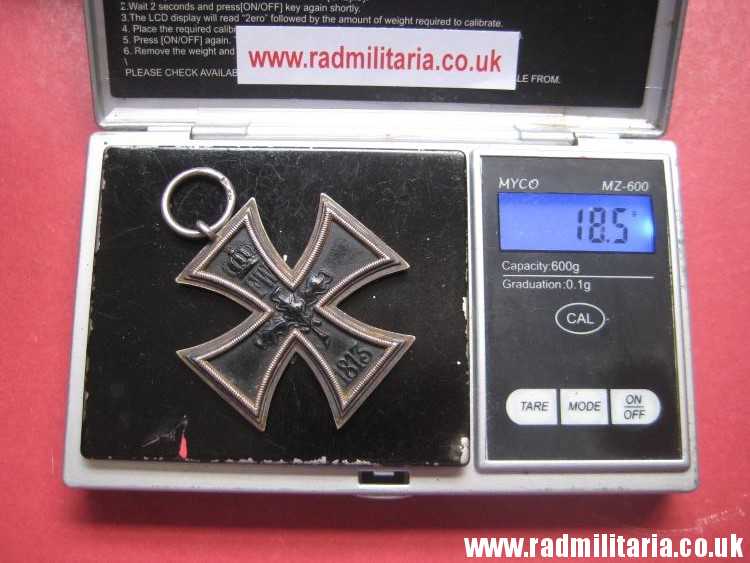& original WW1 German IRON CROSS 2nd class in good condition, SOLID SILVER frame, marked: "800 C.D." - genuine !! - Image 6