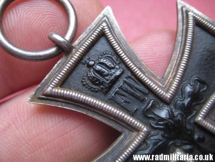 & original WW1 German IRON CROSS 2nd class in good condition, SOLID SILVER frame, marked: "800 C.D." - genuine !! - Image 10