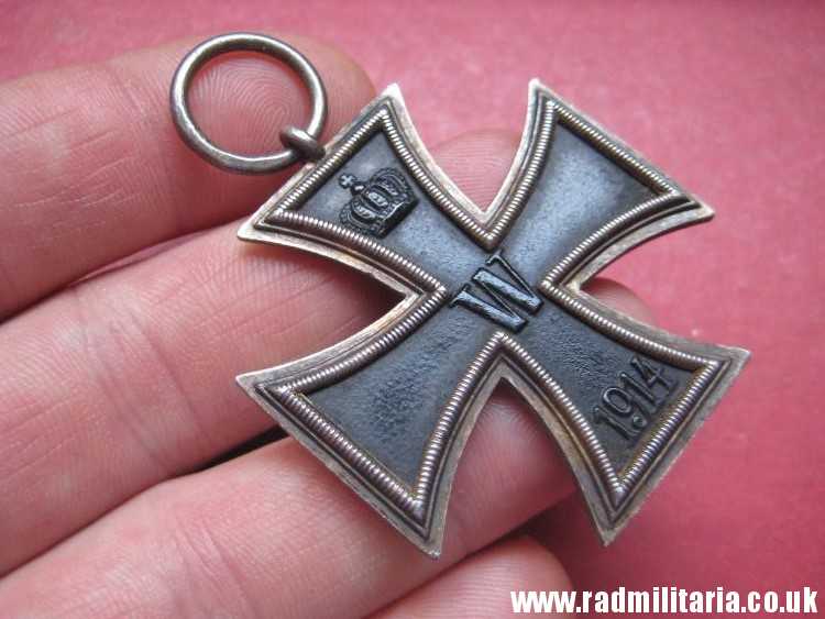& original WW1 German IRON CROSS 2nd class in good condition, SOLID SILVER frame, marked: "800 C.D." - genuine !! - Image 14