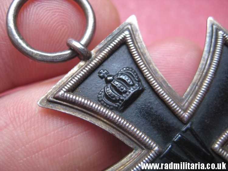 & original WW1 German IRON CROSS 2nd class in good condition, SOLID SILVER frame, marked: "800 C.D." - genuine !! - Image 15