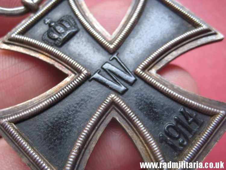 & original WW1 German IRON CROSS 2nd class in good condition, SOLID SILVER frame, marked: "800 C.D." - genuine !! - Image 16
