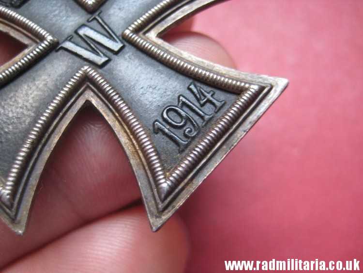 & original WW1 German IRON CROSS 2nd class in good condition, SOLID SILVER frame, marked: "800 C.D." - genuine !! - Image 17