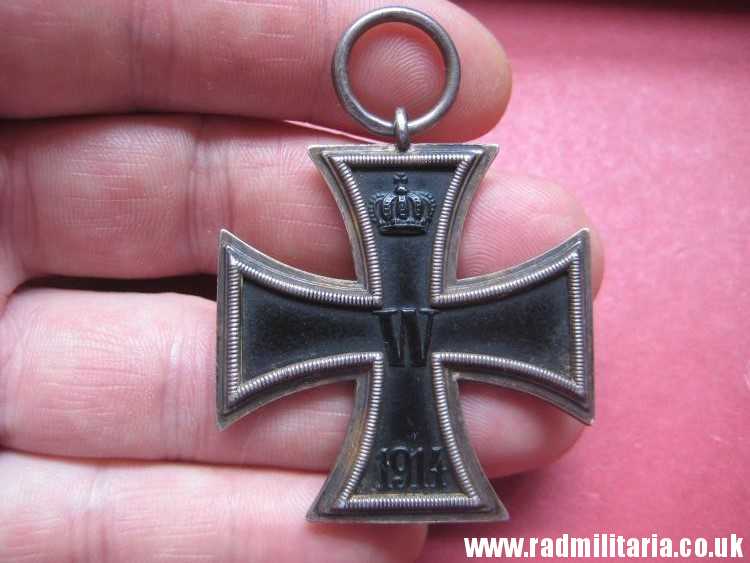 & original WW1 German IRON CROSS 2nd class in good condition, SOLID SILVER frame, marked: "800 C.D." - genuine !! - Image 2
