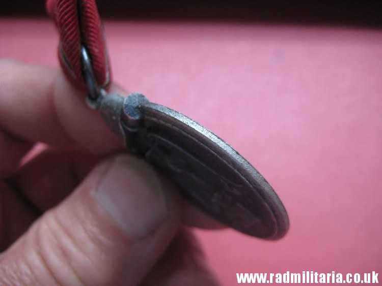 & WW2 German MEDAL - WINTERSCHLACHT IM OSTEN 1941/42 with original ribbon, maker: "65" - genuine ! - Image 15