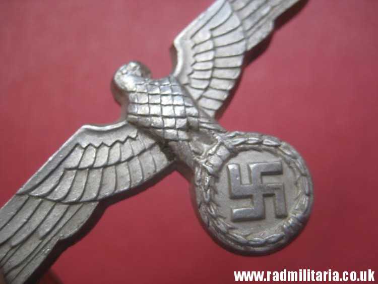 & WW2 original German Wehrmacht EAGLE CAP BADGE no maker marks, aluminum. - Image 4