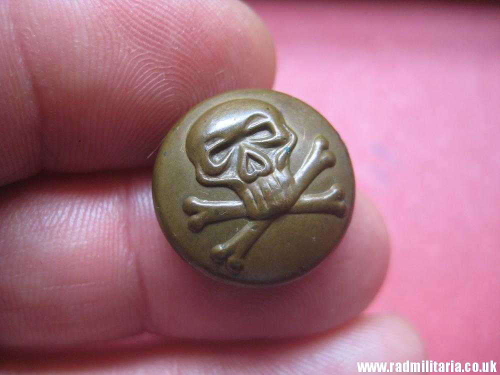 Victorian British MILITARY SKULL BUTTON - 17th Lancers Regiment, maker: FIRMIN & SONS LD, London. - Image 7