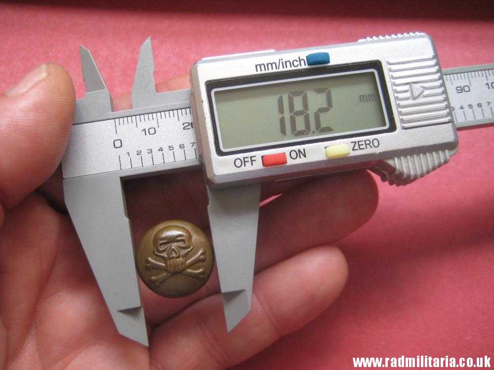 Victorian British MILITARY SKULL BUTTON - 17th Lancers Regiment, maker: FIRMIN & SONS LD, London. - Image 11