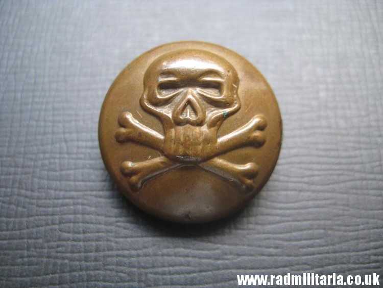 Victorian British MILITARY SKULL BUTTON - 17th Lancers Regiment, maker: FIRMIN & SONS LD, London. - Image 4