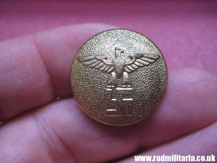 & WW2 German gold color NSDAP BUTTON large size, marked: RZM M5/65/5, very good condition. - Image 2