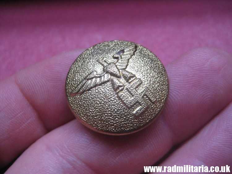 & WW2 German gold color NSDAP BUTTON large size, marked: RZM M5/65/5, very good condition. - Image 4