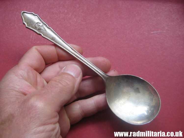 & British PARACHUTE REGIMENT cutlery - large SPOON. SGTs MESS with Parachute badge RARE !! - Image 2