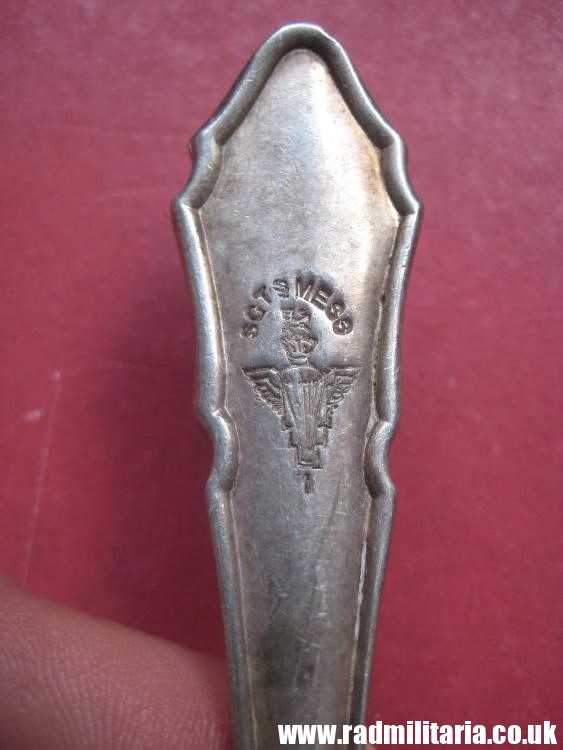 & British PARACHUTE REGIMENT cutlery - large SPOON. SGTs MESS with Parachute badge RARE !! - Image 5