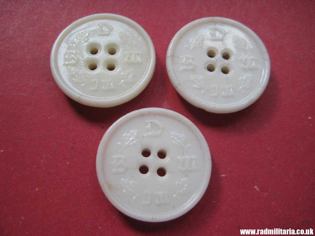 & SET of 3 WW2 German GLASS BUTTONS: BDM JM - RZM A14/1 - Image 2