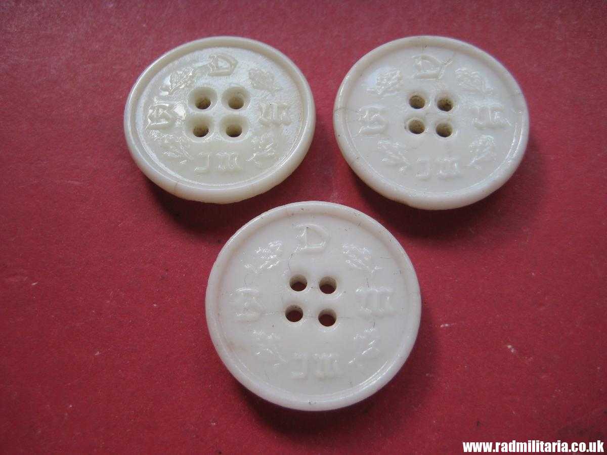 & SET of 3 WW2 German GLASS BUTTONS: BDM JM - RZM A14/1