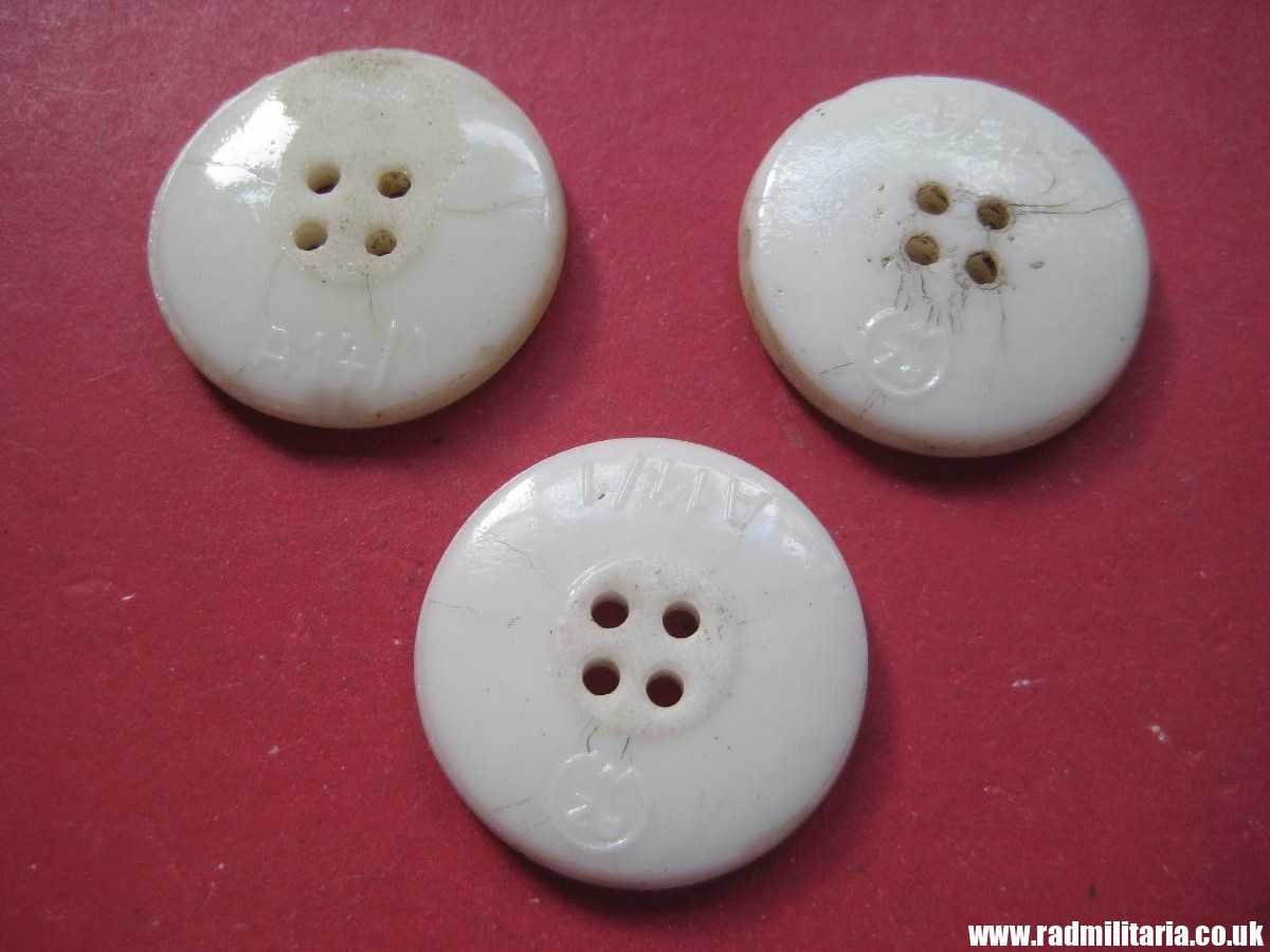 & SET of 3 WW2 German GLASS BUTTONS: BDM JM - RZM A14/1 - Image 4