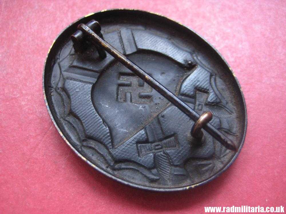 & WW2 original German WOUND BADGE in BLACK in good used condition. - Image 7