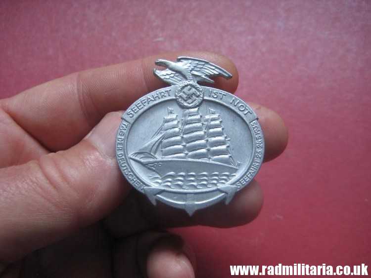 & WW2 1935 German SEEFAHRT IST NOT - MARINE - SEA DAY Genuine tinnie badge, maker: PRAGEANSTALT HAHL Pforzheim. - Image 12