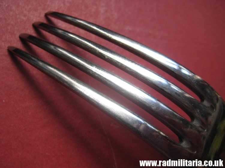 & WW2 German Luftwaffe stainless steel FORK - original 3rd Reich Cutlery, mint condition. Genuine !! - Image 9