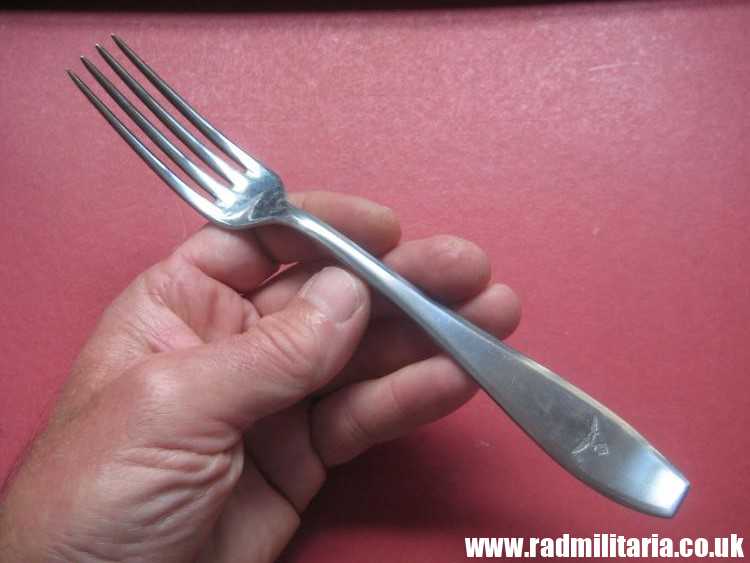 & WW2 German Luftwaffe stainless steel FORK - original 3rd Reich Cutlery, mint condition. Genuine !! - Image 10