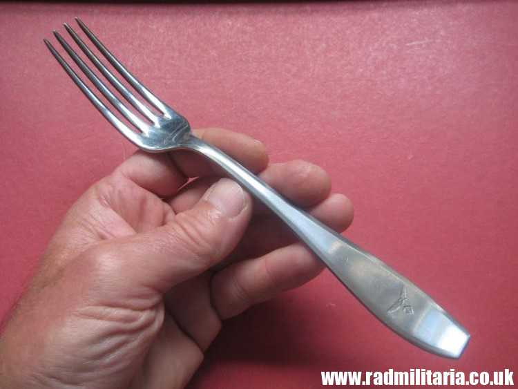& WW2 German Luftwaffe stainless steel FORK - original 3rd Reich Cutlery, mint condition. Genuine !! - Image 11