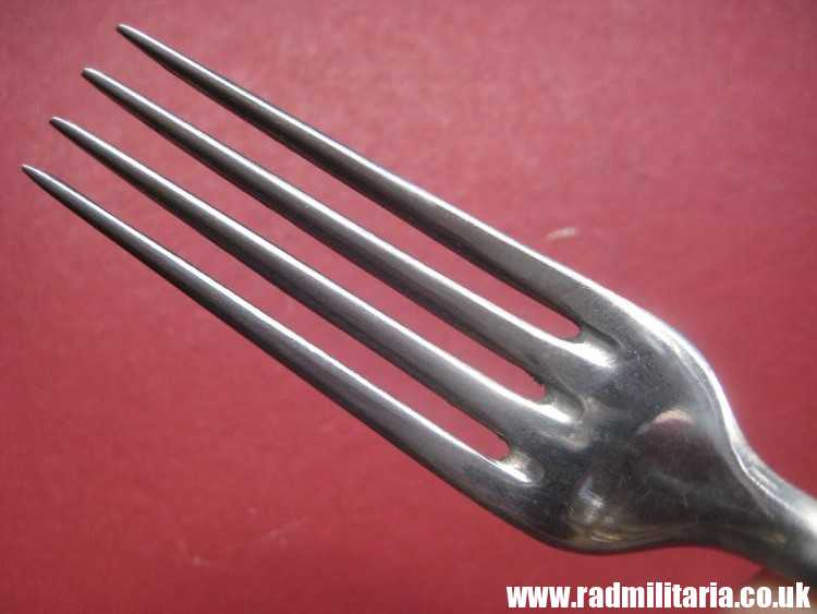 & WW2 German Luftwaffe stainless steel FORK - original 3rd Reich Cutlery, mint condition. Genuine !! - Image 15