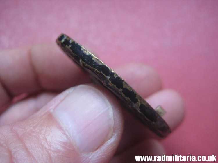 & WW2 original German WOUND BADGE in BLACK - made of brass, metal detecting find. - Image 7