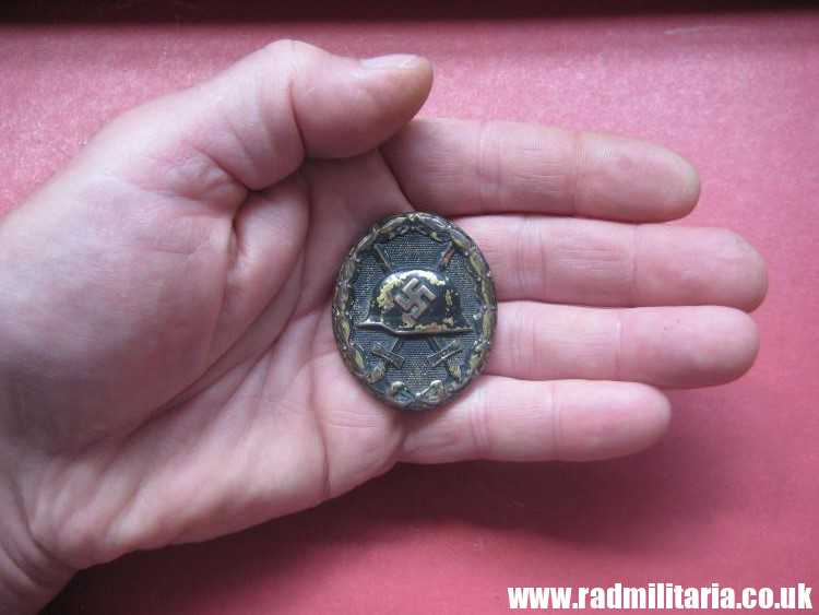 & WW2 original German WOUND BADGE in BLACK - made of brass, metal detecting find. - Image 10
