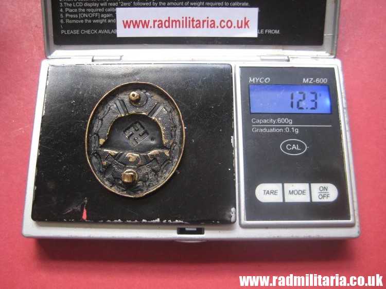 & WW2 original German WOUND BADGE in BLACK - made of brass, metal detecting find. - Image 12