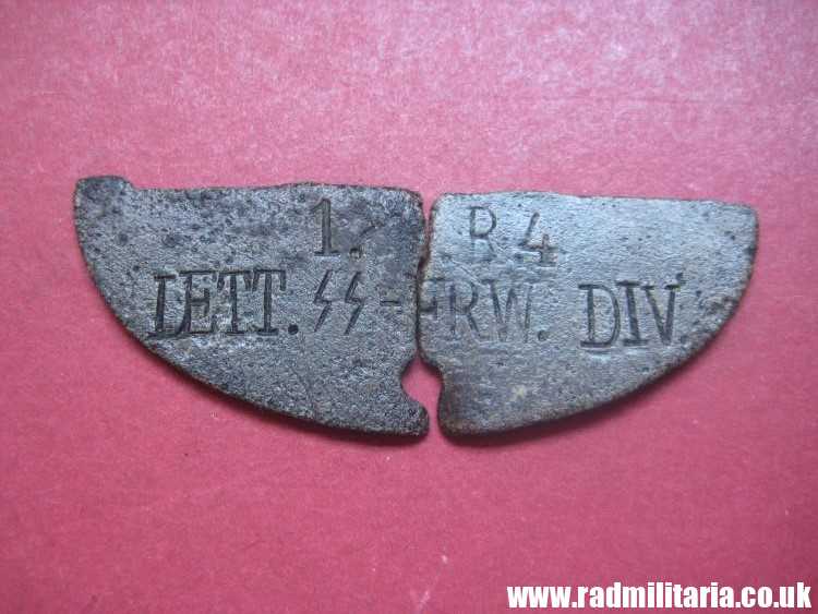 & WW2 original SS DOG TAG ID Disc badly damaged: LETTLAND - 1./R.4 LETT.SS.FRW.DIV. 190, genuine. - Image 2