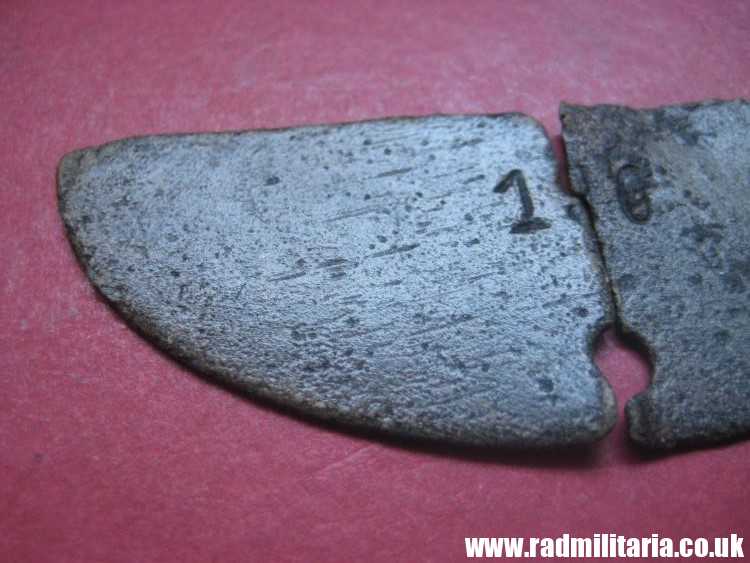 & WW2 original SS DOG TAG ID Disc badly damaged: LETTLAND - 1./R.4 LETT.SS.FRW.DIV. 190, genuine. - Image 8