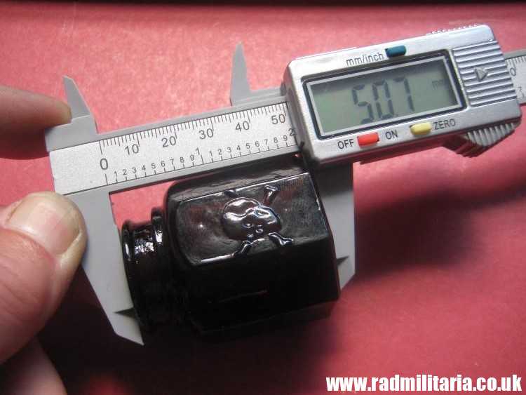 & unknown old brown color GLASS BOTTLE with SKULL - metal detecting find. - Image 18