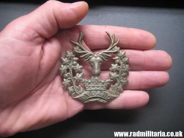 & WW1 British Scottish badge: British Military Cap Badge GORDON HIGHLANDERS - genuine. - Image 10
