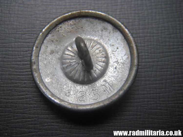 & WW2 German metal BUTTON with EAGLE, Deutsche Reichsbahn? maker: Assmann. - Image 5