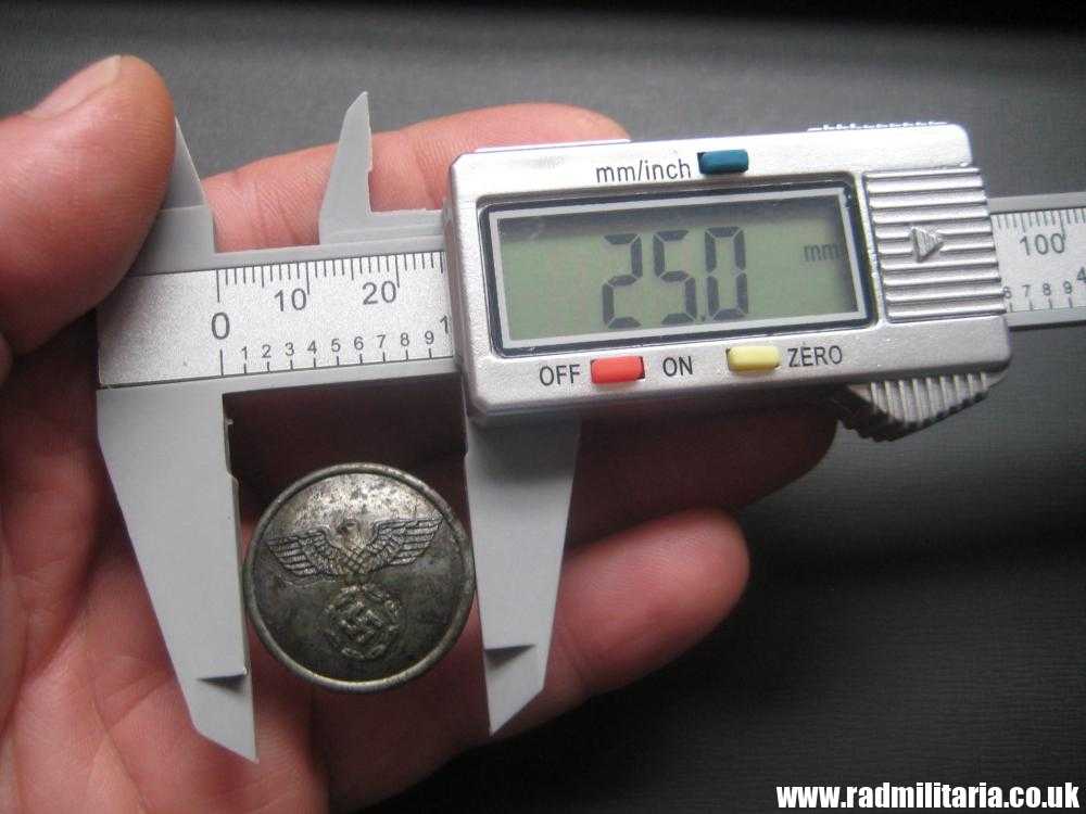 & WW2 German metal BUTTON with EAGLE, Deutsche Reichsbahn? maker: Assmann. - Image 10