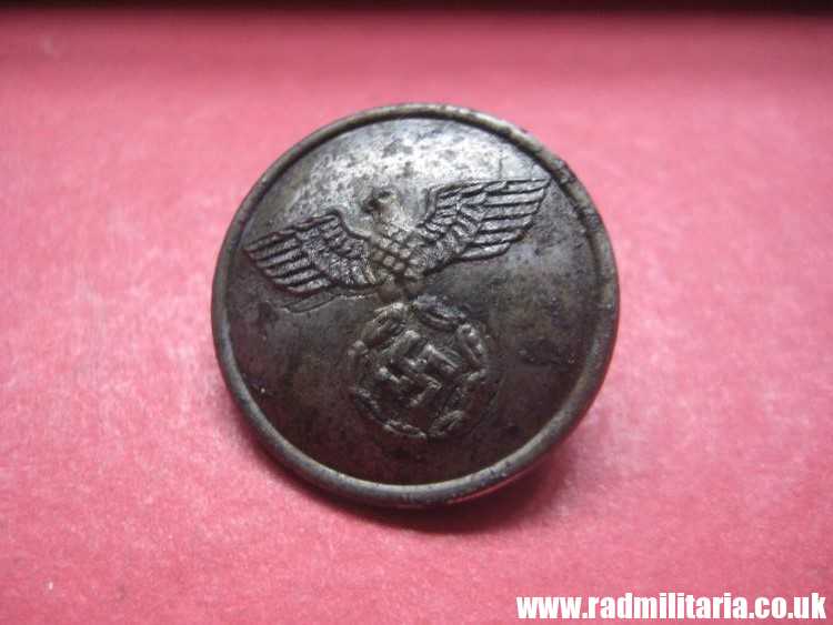 & WW2 German metal BUTTON with EAGLE, Deutsche Reichsbahn? maker: Assmann. - Image 12