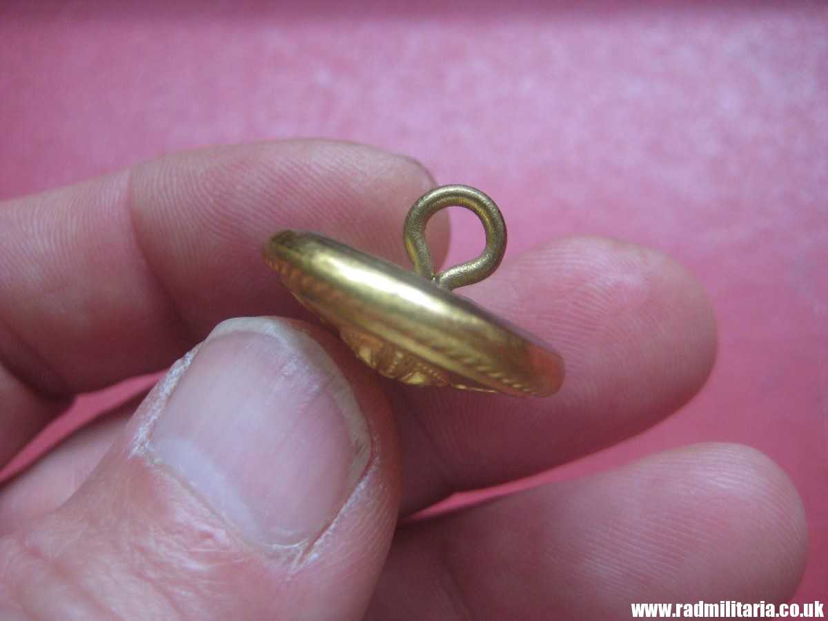 & WW1 RAF - RNAS Royal Naval Air Service tunic BUTTON in mint condition, maker: Buttons Limited Birmingham. - Image 16