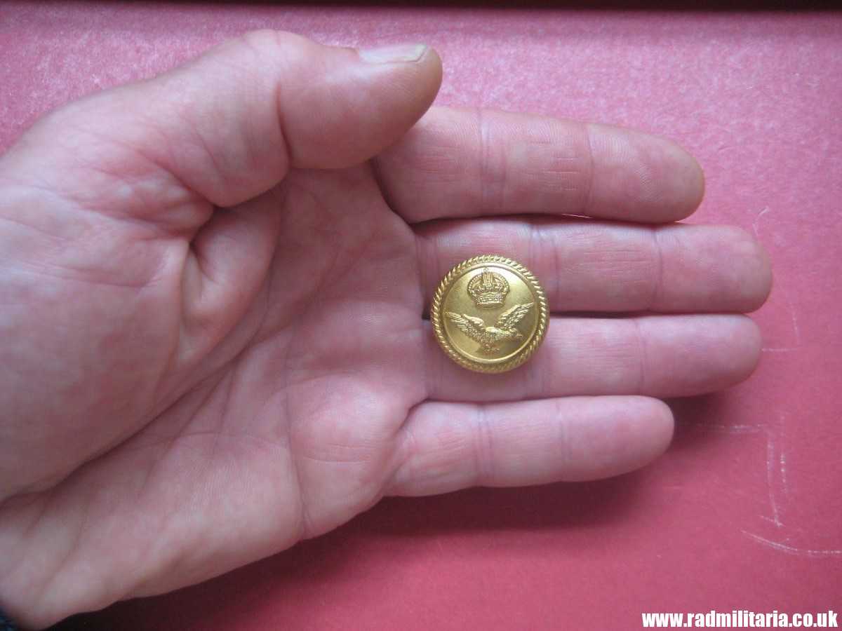 & WW1 RAF - RNAS Royal Naval Air Service tunic BUTTON in mint condition, maker: Buttons Limited Birmingham. - Image 15