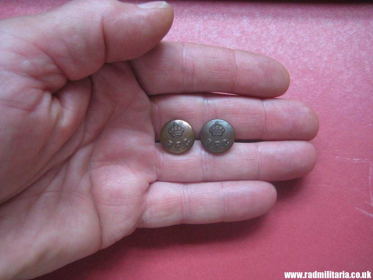 & WW1 British MILITARY BUTTONS - SET of 2 Royal Flying Corps RFC. very small cap buttons, size 14.9mm. - Image 9