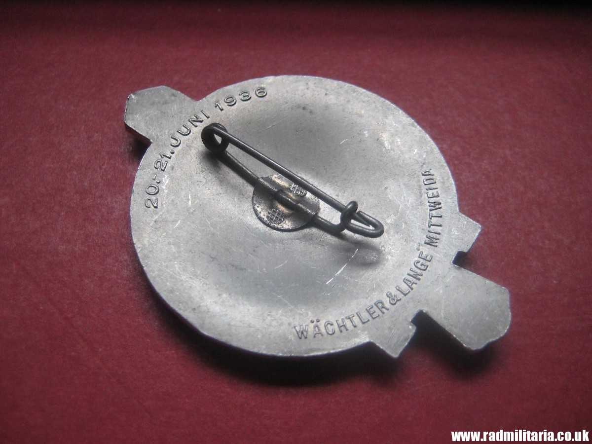 & German large size NSDAP Tinnie BADGE: GauAppell Sachsen 20-21 Juni 1936. - Image 5