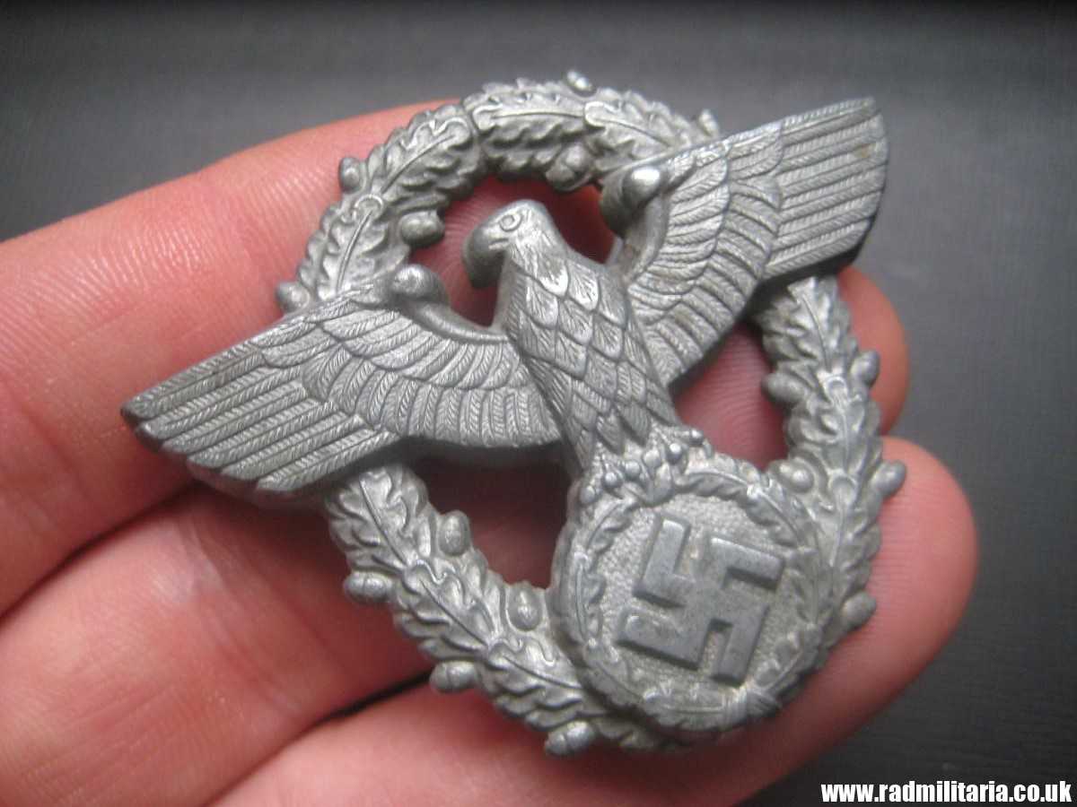 & WW2 original German EAGLE BADGE - zinc cap badge - GENDARMERIE. - Image 6