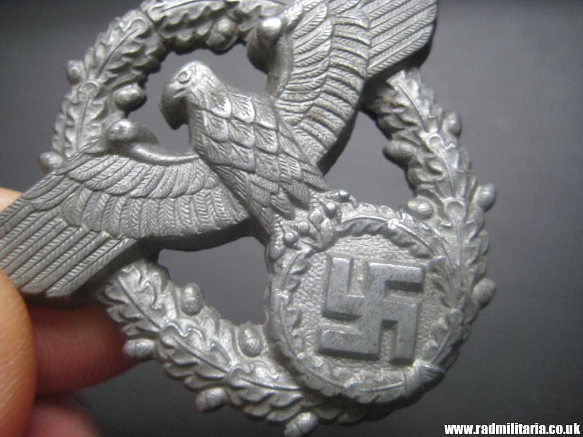 & WW2 original German EAGLE BADGE - zinc cap badge - GENDARMERIE. - Image 9