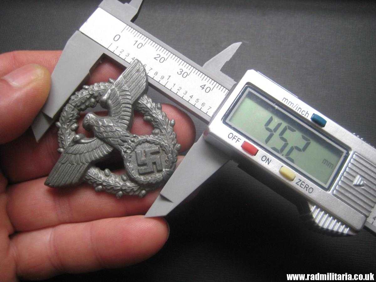 & WW2 original German EAGLE BADGE - zinc cap badge - GENDARMERIE. - Image 16