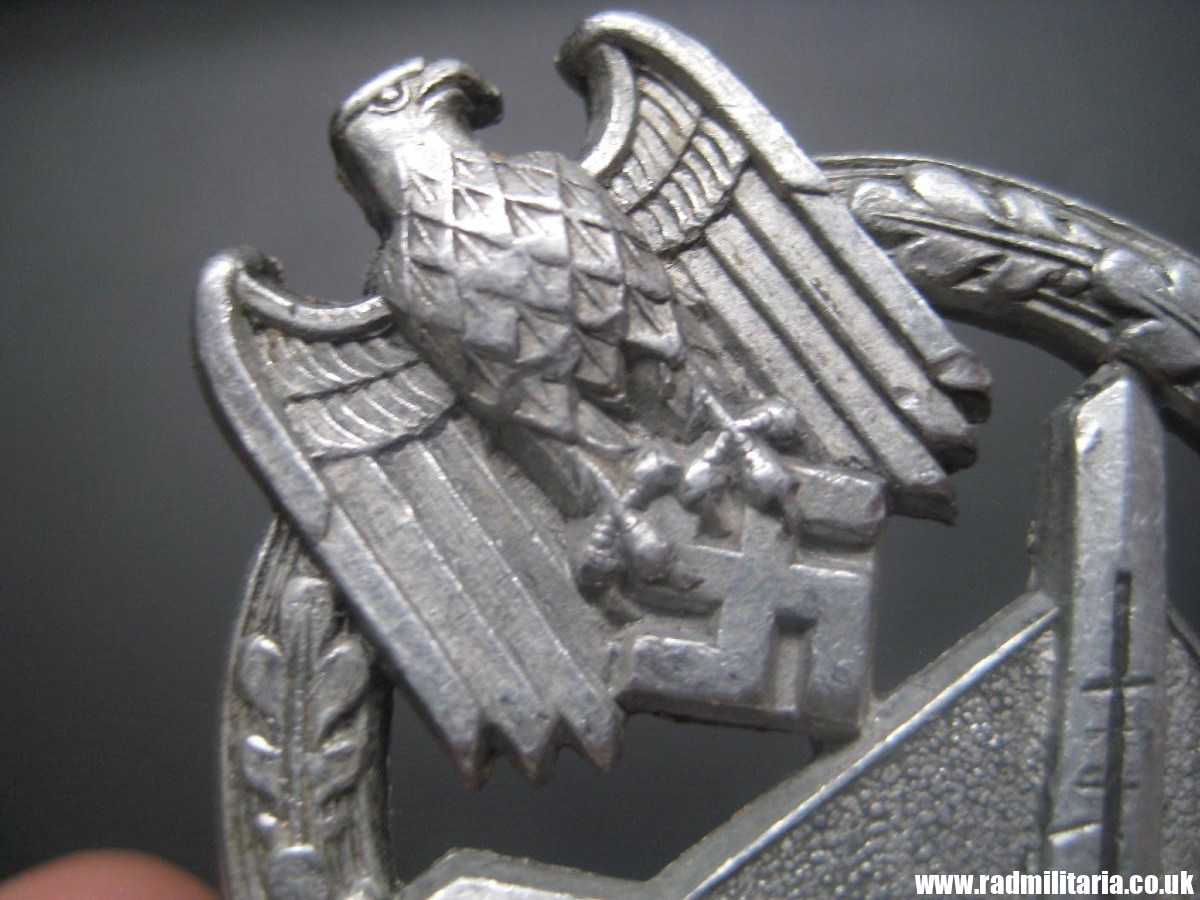 & WW2 German metal BADGE: SCHUTZENSCHNURE DES DEUTSCHEN HEERES maker: Assmann - Image 8