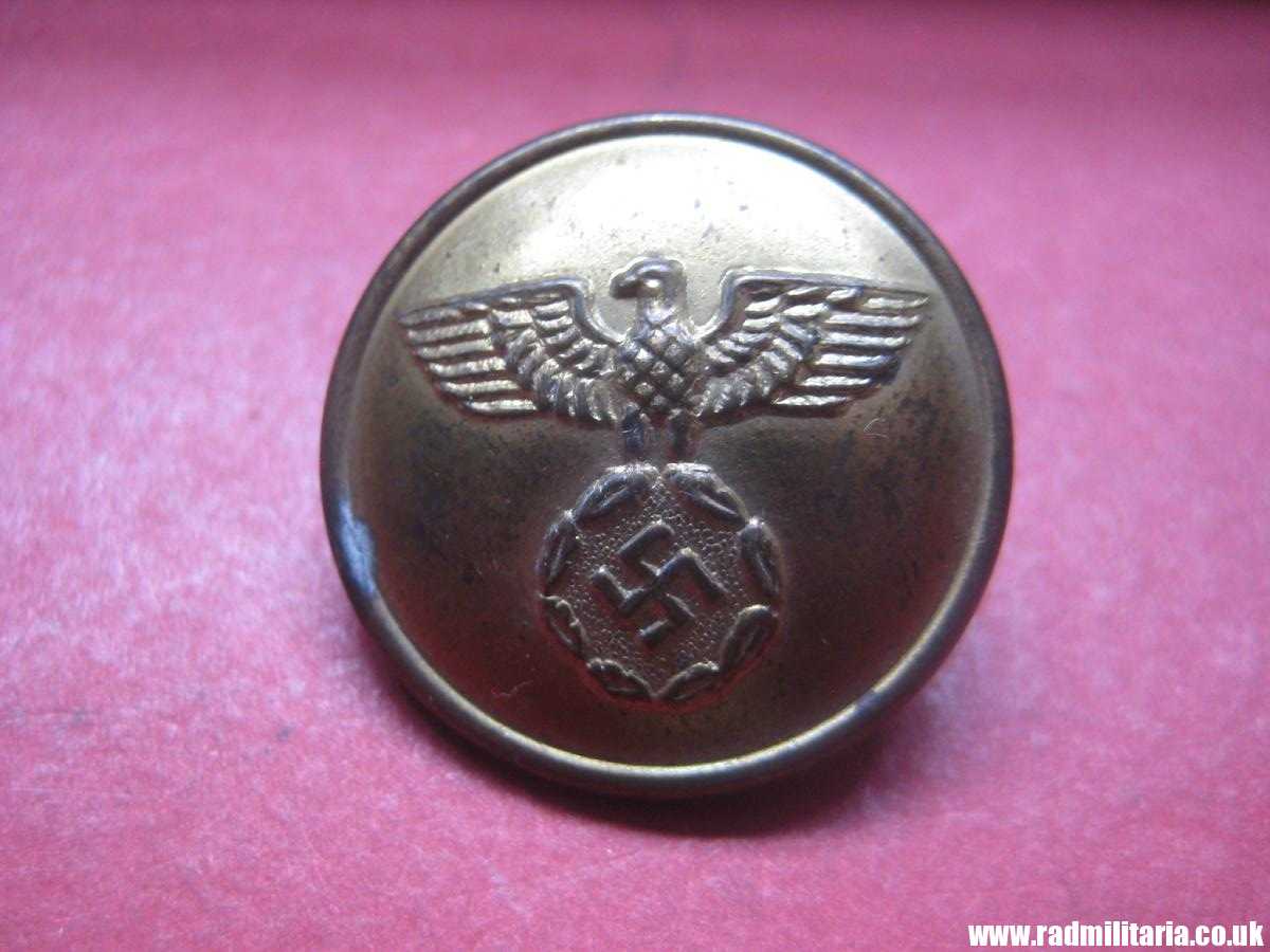 & WW2 German metal BUTTON with EAGLE, Deutsche Reichsbahn? genuine. - Image 2